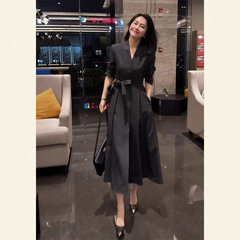 【6805】2025新款女装秋装长款连衣裙V领收腰显瘦风衣外套