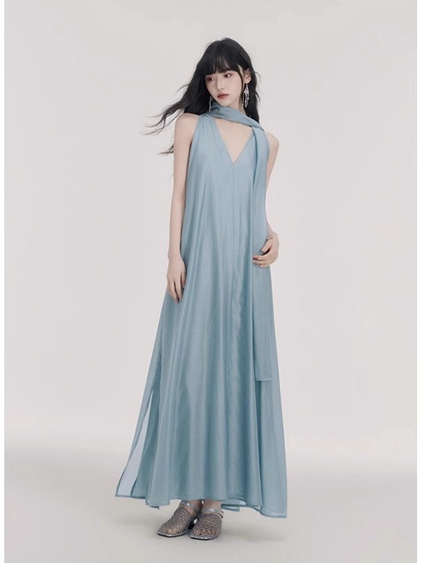 2025夏季新款慵懒风法式黑色无袖吊带连衣裙女海边度假仙女长裙|undefined