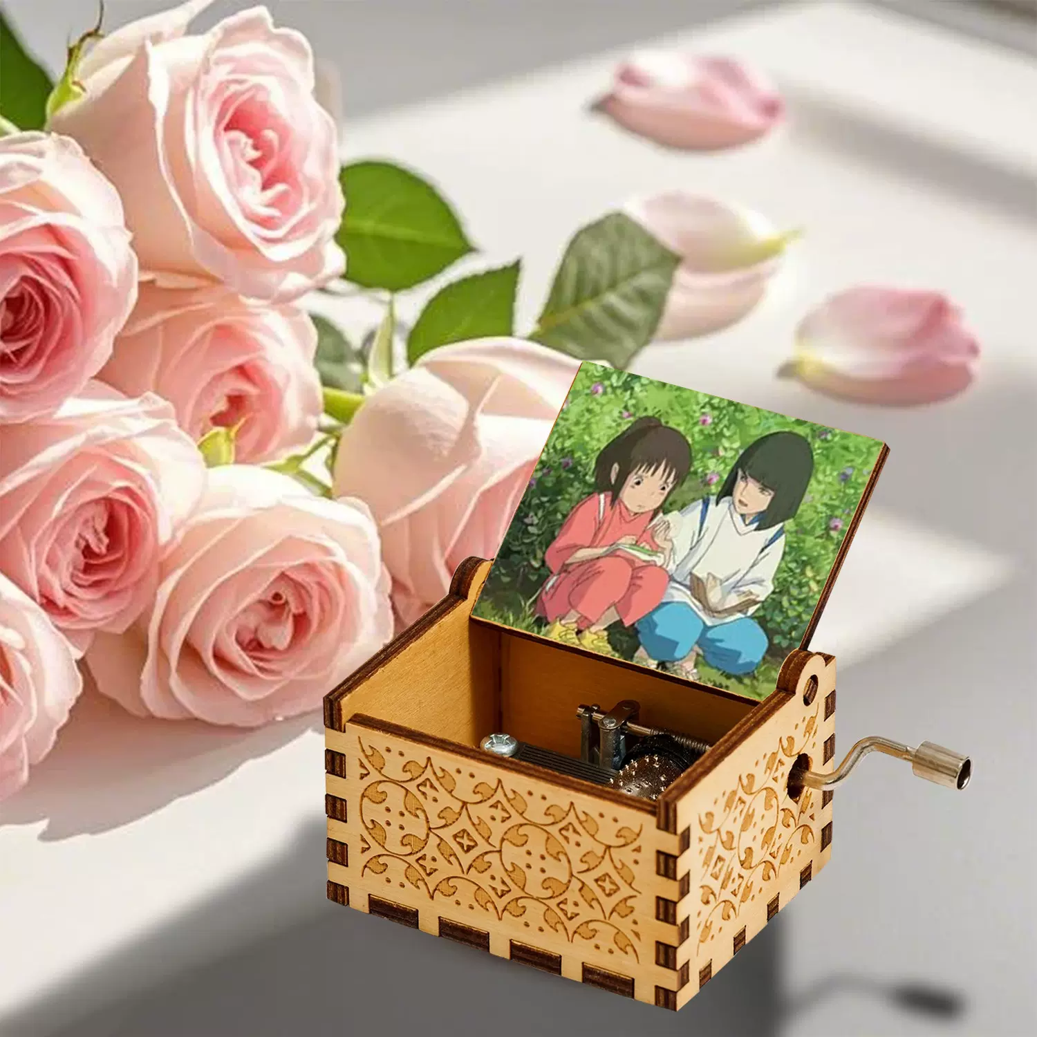 木制音乐盒手摇彩印雕刻千寻八音盒木质摆件小型批发圣诞节