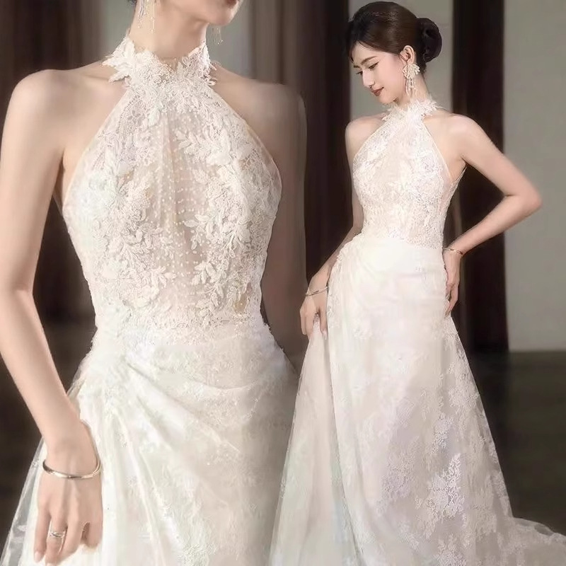 White Halter French Retro Light Wedding Dress with Mermaid Tail, Elegant Slim-Fit Evening Gown for Brides White Halter French Retro Light Wedding Dress with Mermaid Tail, Elegant Slim-Fit Evening Gown for Brides