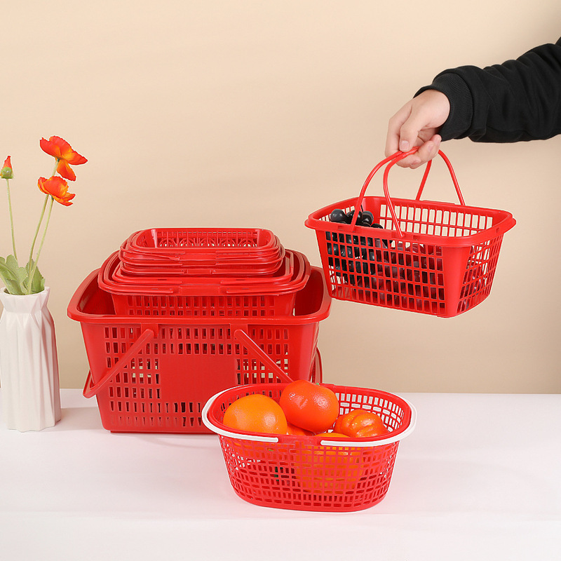 イチゴのかごの赤い手提げのプラスチックの果物のかごの大容量の果物はかごを摘みます。|undefined