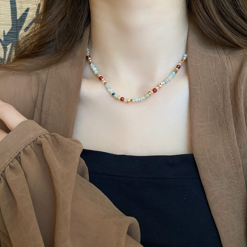 Ethnic Style Natural Stone Crystal Beaded Necklace, Fashionable and Versatile, Retro Elegant Clavicle Chain, Light Luxury and High-End Necklace Ethnic Style Natural Stone Crystal Beaded Necklace, Fashionable and Versatile, Retro Elegant Clavicle Chain, Light Luxury and High-End Necklace