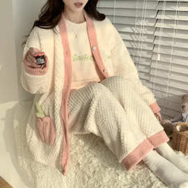 新款月子服法兰绒冬季加厚加绒三件套长袖孕妇哺乳睡衣女怀孕期