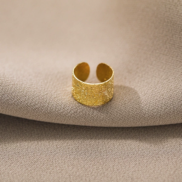 Single ear clip 01
