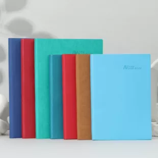 Записная книжка A5 однотонная в кожаной обложке