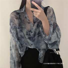 夏装2026年新款大码胖妹妹长袖防晒扎染衬衫女设计感宽松雪纺上衣