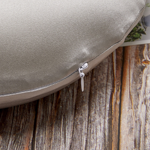 Cross-border new product 100 mulberry silk U-shaped pillow customized  solid color adult neck pillow car travel pillow wholesale