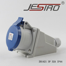 ���� ZH1421 3P 32A IP44 ������װ���� 5�� ���� ��ˮ ��Դ����