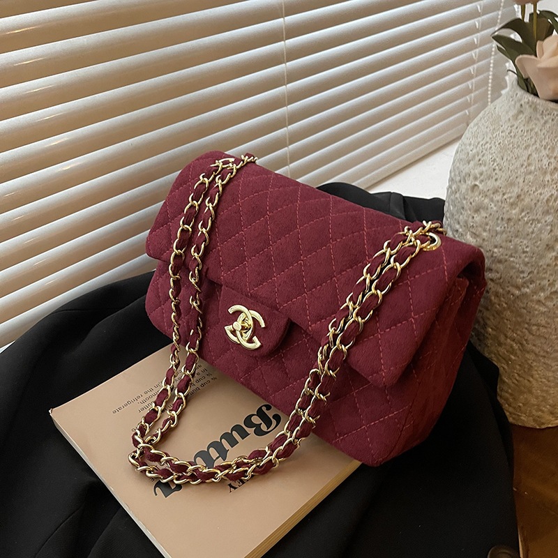 Chic suede bag for women, 2026 new autumn and winter light luxury shoulder underarm bag, CF crossbody exquisite chain bag