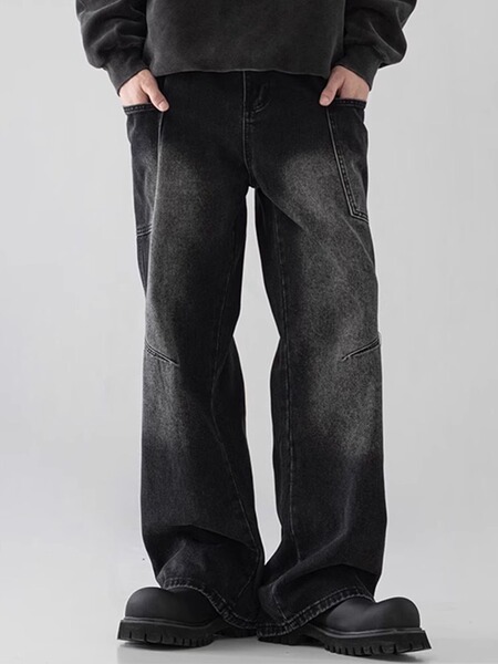 Loose straight jeans