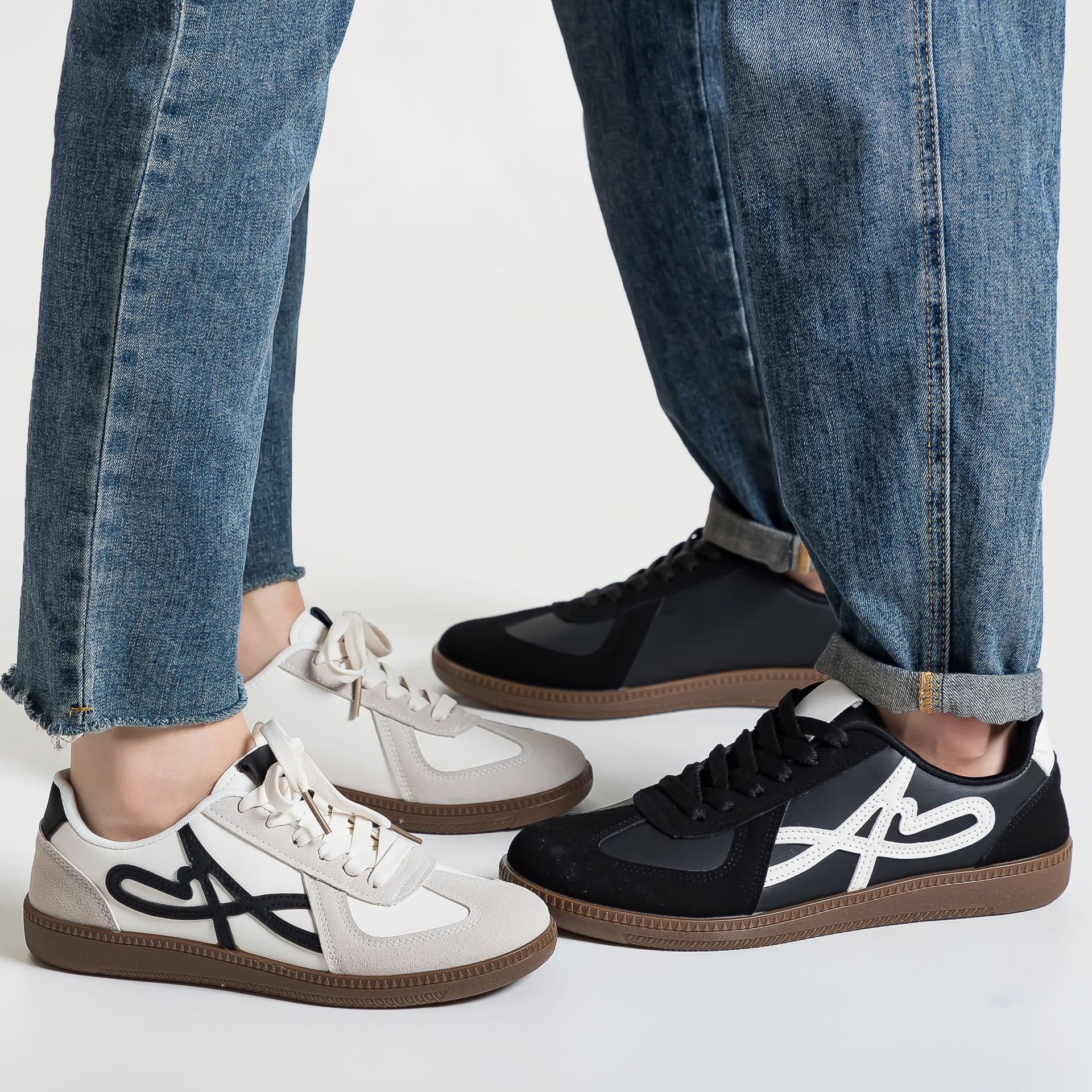 Pareja de zapatos de entrenamiento alemanes retro zapatos deportivos casuales de moda coreana zapatos blancos ligeros cómodos zapatos de mujer F8863