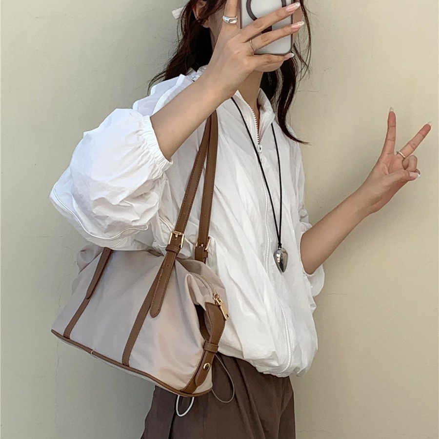 Nylon spalla grande capacità, semplice e versatile ascella ba, alla moda splicin, design di nicchia, pendolari donne_voghion.com