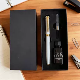 签字笔;圆珠笔中油笔;钢笔