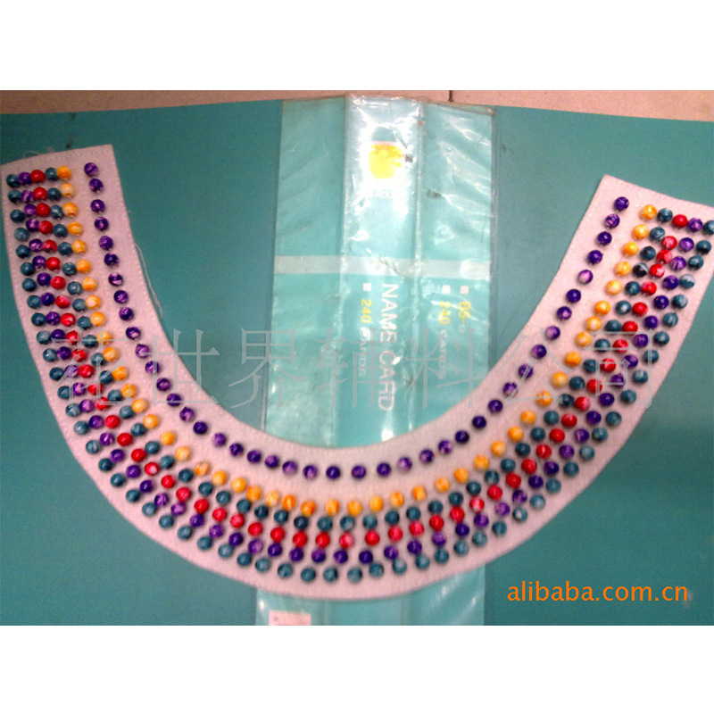 手工钉珠，手勾领花，钉珠成衣，领花钉珠等手工艺