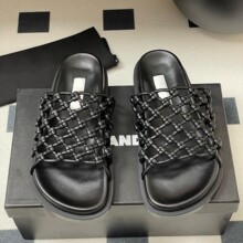 �����JIL�W����Ƥ�����ЬŮ�ľ����W���U���i�\һ����ƽ�כ�Ь