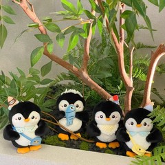 ネット赤抱魚ペンギンのリュックサックのキーホルダーぬいぐるみ人形人形人形プレゼントお土産