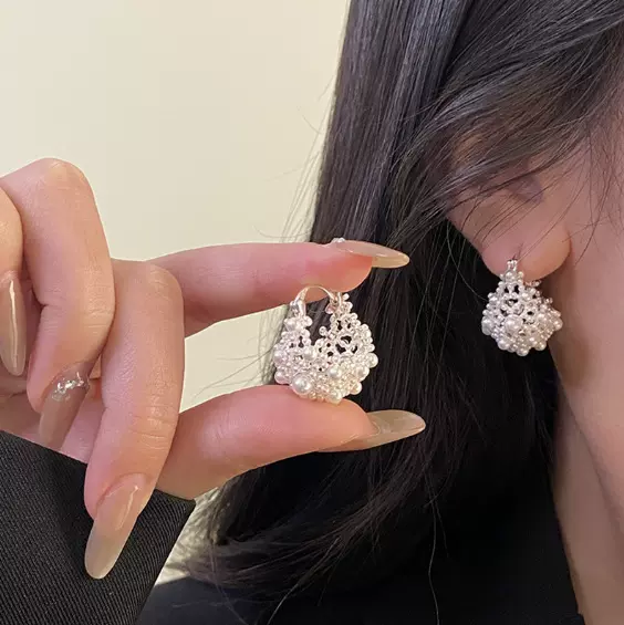 复古珍珠镂空耳环轻奢高级感耳扣珍珠花篮个性设计感独特绝美耳饰