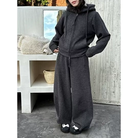 连衣裙;女式衬衫;时尚休闲套装