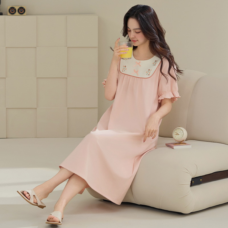 Pijamas de verano de dama de algodón 2025, nuevas mangas cortas sueltas, tamaño más grande, gorda mm, pastílica falda larga de flores.