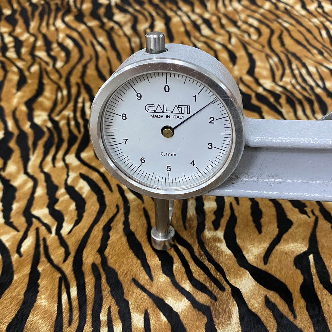 真皮老虎纹马毛 鞋子箱包印花马皮 头层牛皮整张牛毛皮一体现货