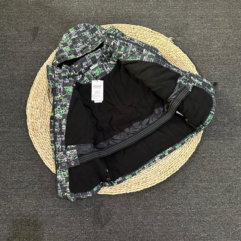 Broken Size Boys' Ski Suit Waterproof Windproof Thickened fleece-lined Winter Children's Jacket Northeast Travel