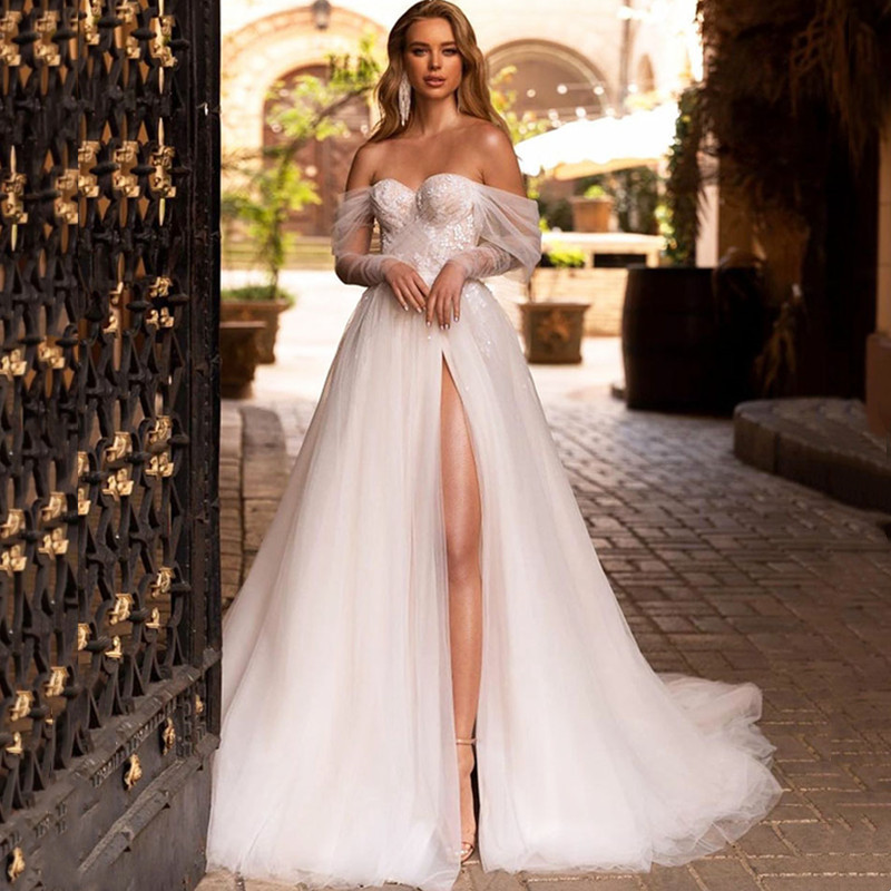 Off-Shoulder Light Wedding Dress Forest Style 2025 New Bride Simple Slit Shiny Travel Photography Small Train Soft Tulle Slimming