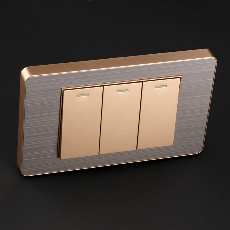 Panel de enchufe de metal estándar estadounidense de acero inoxidable dibujado oro tres agujeros Taiwan conmutador USB suministro directo de fabricantes de enchufes