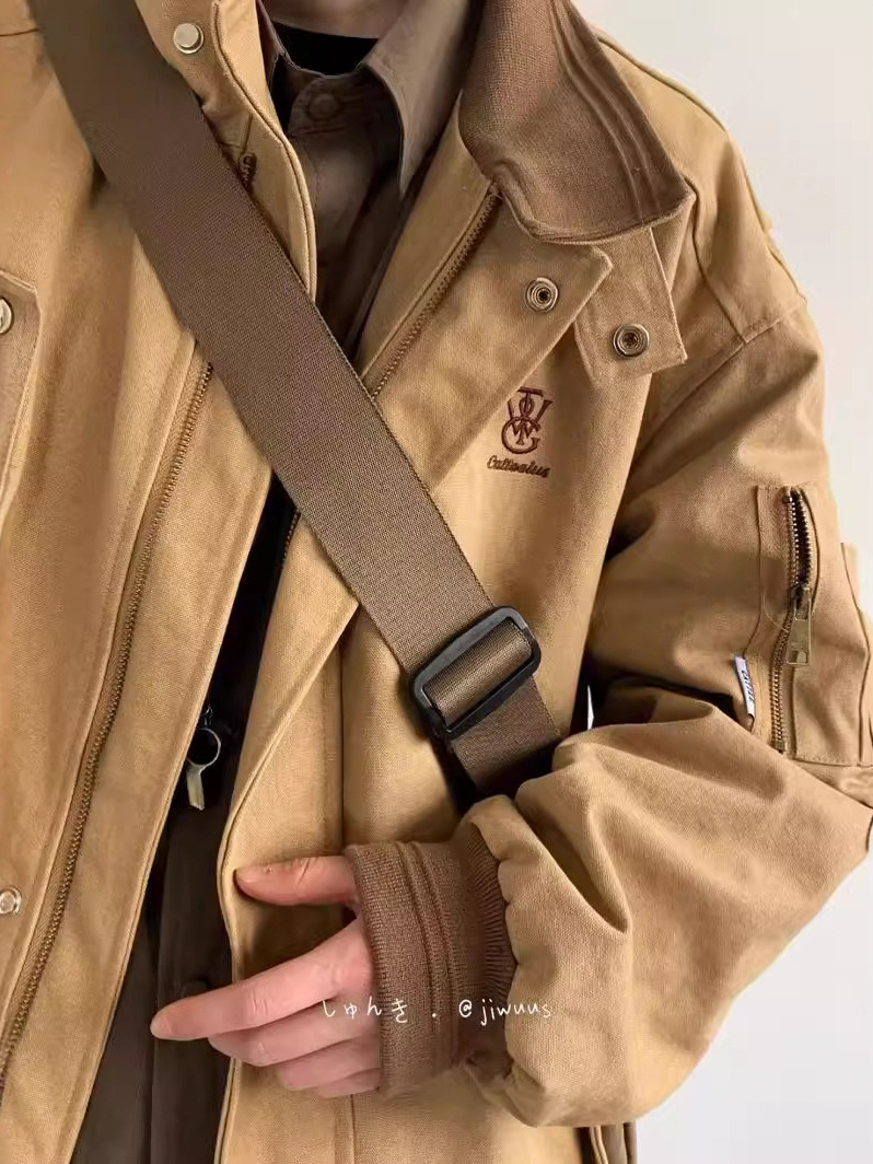 Estilo japonés retro bordado Diseño ropa de trabajo chaqueta de los hombres y las mujeres de Primavera y Otoño Nueva solapa suelta de color a juego Chaqueta de traje de vuelo