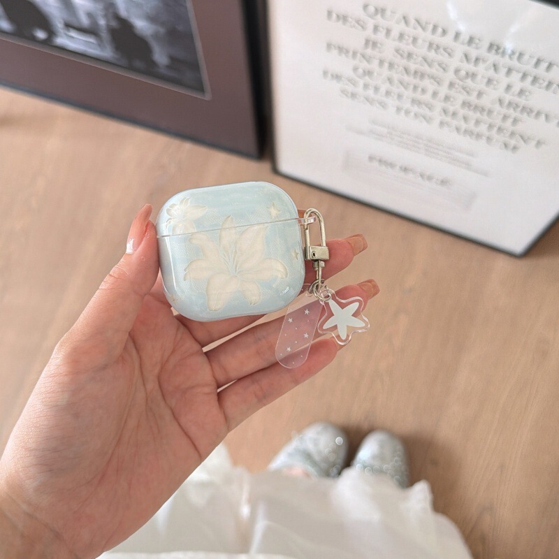 Light Blue Transparent Lily Flower Protective Case Suitable for Apple AirPods 4Th Generation, Pro3 Bluetooth Earphone Case, Pro2 Generation Light Blue Transparent Lily Flower Protective Case Suitable for Apple AirPods 4Th Generation, Pro3 Bluetooth Earphone Case, Pro2 Generation