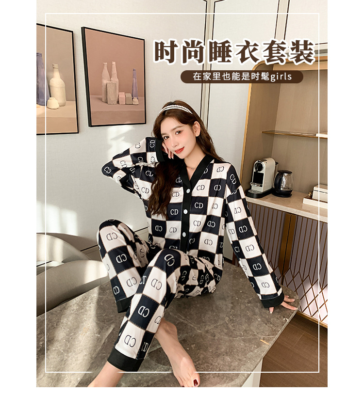 满花睡衣套装_01