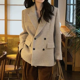 连衣裙;时尚休闲套装;半身裙