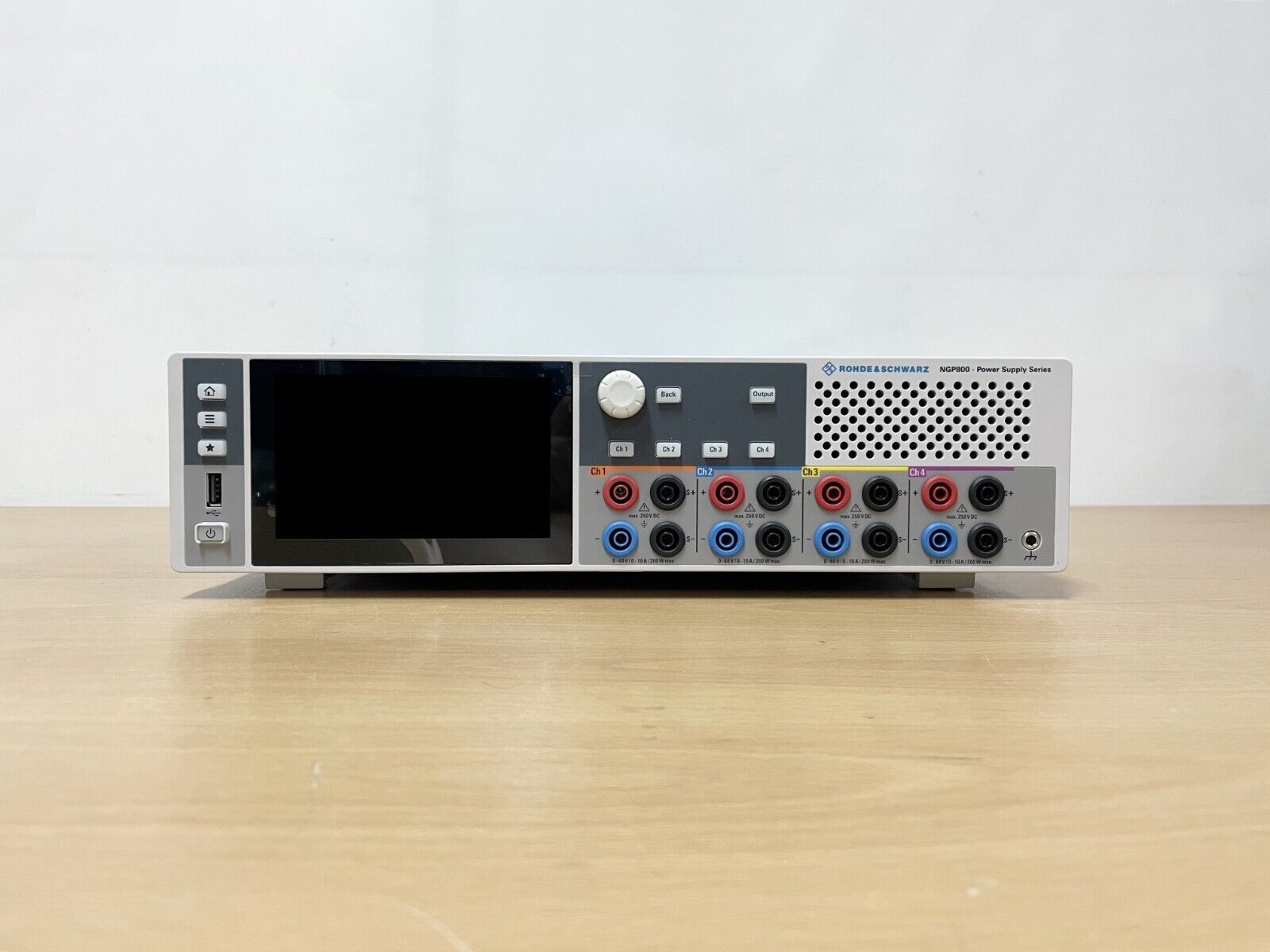 租售回收罗德与施瓦茨R&S NGPE70 NGPE20电源