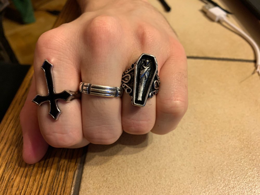 Retro Punk Style Black Big Cross Ring Gothic Alloy Ring display picture 1