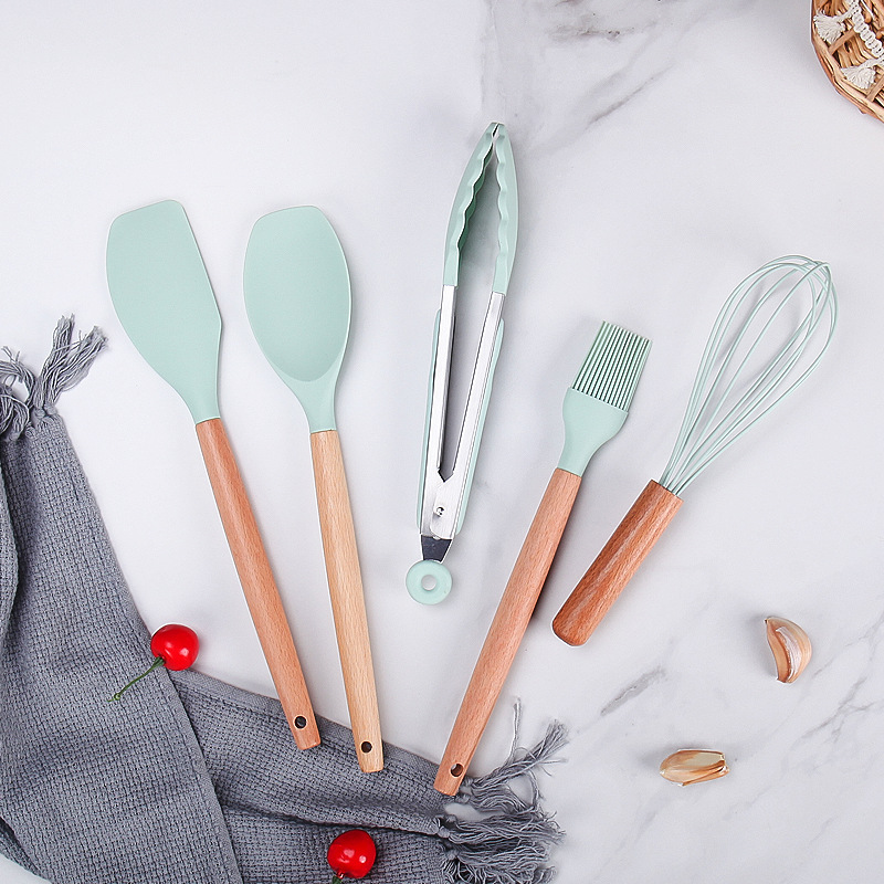 Utensilios de cocina de silicona con mango de madera, 11 piezas – para sartenes antiadherentes.