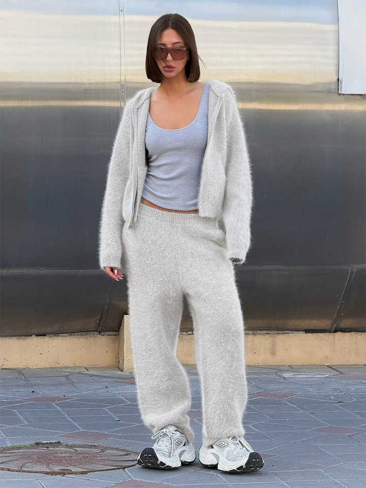 Bộ đôi áo cardigan len dệt kim có mũ khóa kéo viền lông giả và quần dài hai túi dáng rộng — màu xám
