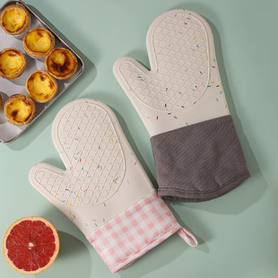 Silicone Insulation Glove Set Plus Cotton Pot Pad Twill Color Dot Microwave Oven Baking Manufacturer Wholesale Cross-Border