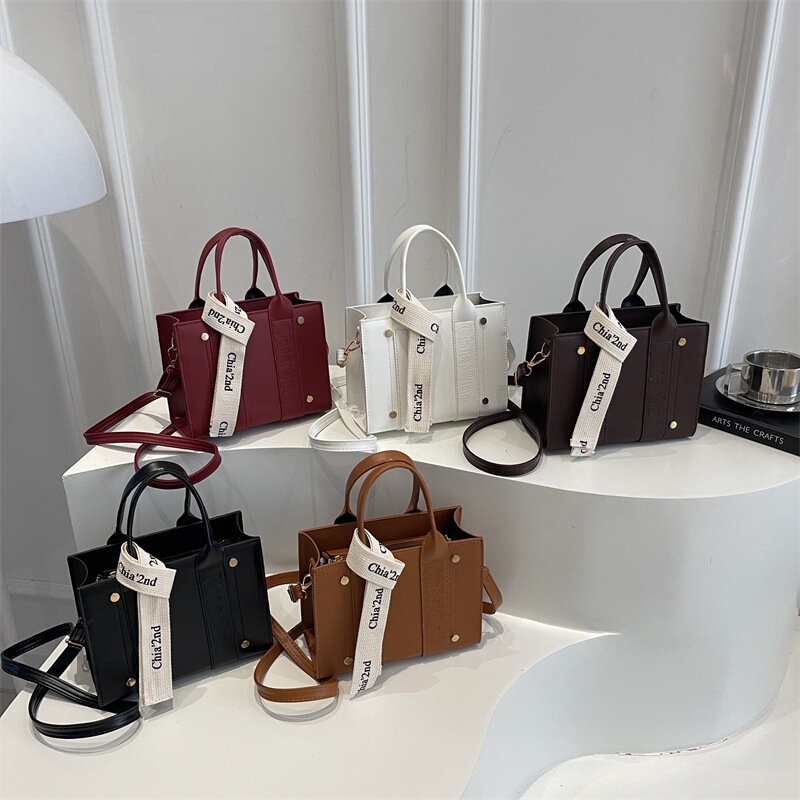 跨境bags2025秋冬包包女潮百搭托特包绣花字母手提包斜挎通勤女包|undefined