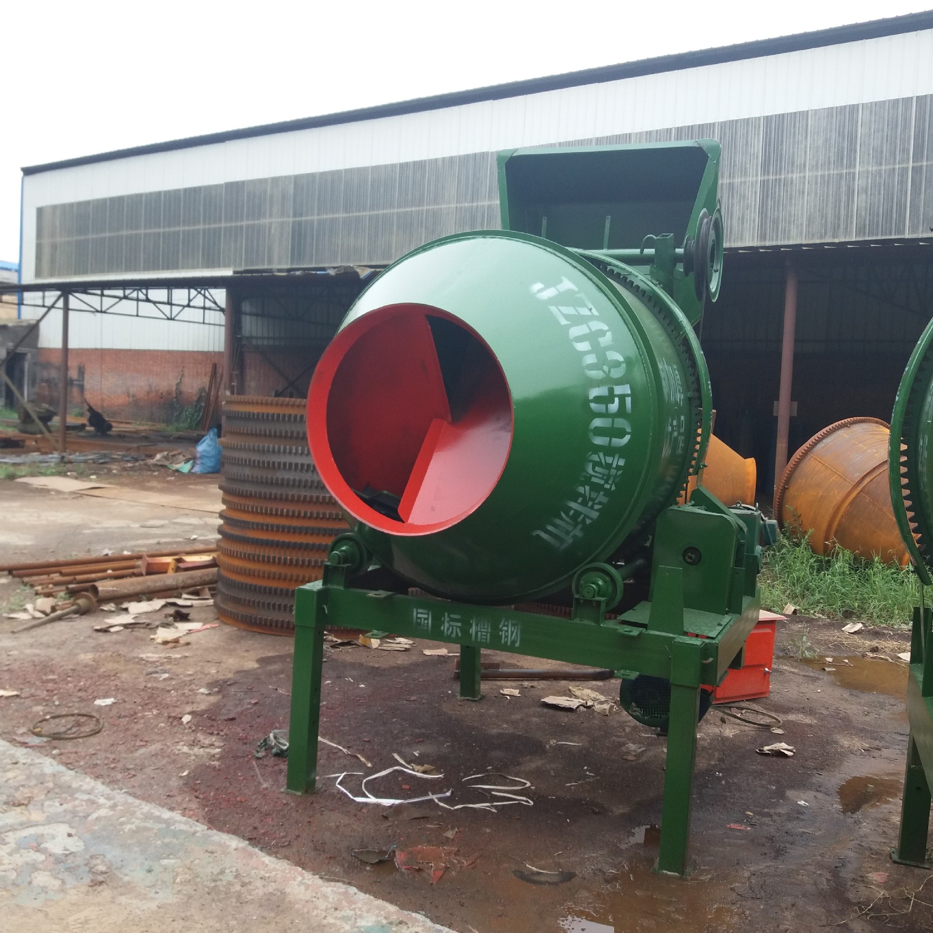 小型移动式水泥搅拌机 翻斗型搅拌机 jzc350型混凝土滚筒搅拌机