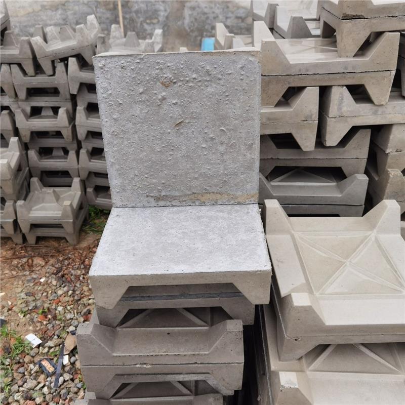 江西隔热砖楼顶隔热隔热保温砖屋顶天台四五脚水泥隔热砖厂家