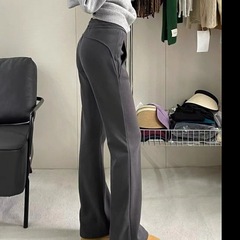 梨の形の体つきのカジュアルなレギンスの女性の早春の服装の大きいサイズの太っているmmの運動の衛のズボンは股の弾力のまっすぐな筒のスピーカーのズボンを遮ります。