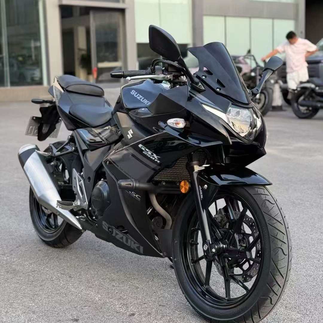 新款国四电喷豪爵铃木GSX250CC跑车防赛地平线趴赛摩托车