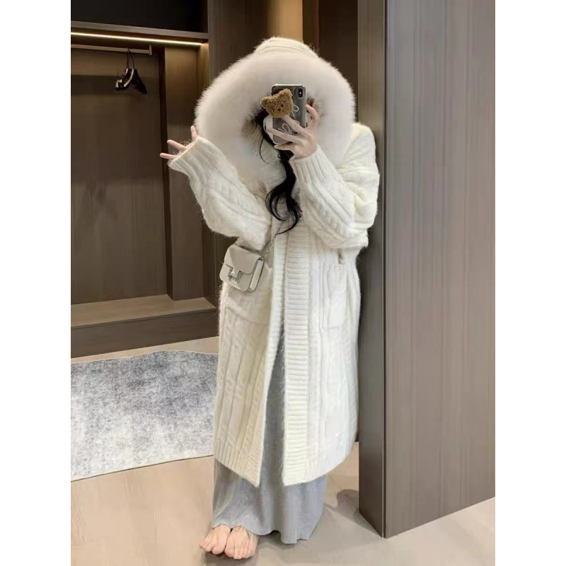 Autumn and Winter Relaxed and Lazy Style Hooded Twist Long Knitted Cardigan Thickeneded Sweater Jacket with Detachable Fur Collar
