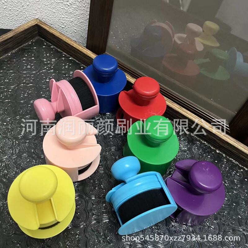 in stock wholesale large seal shaped foundation brush push-pull BB brush bracket brush cleaning brush factory direct sale