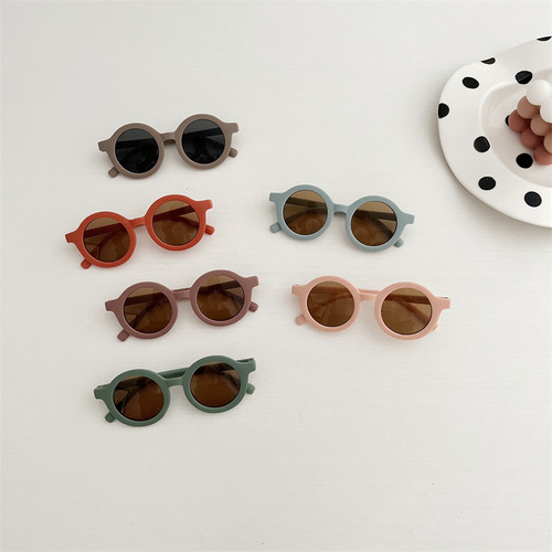 Ins-style candy-colored round-frame children's sunglasses, trendy and stylish for babies, suitable for fashion shows, photoshoots, and creating unique looks with sunglasses