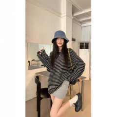 慵懒松弛感条纹长袖T恤女秋季新款韩系打底衫休闲宽松圆领上衣潮