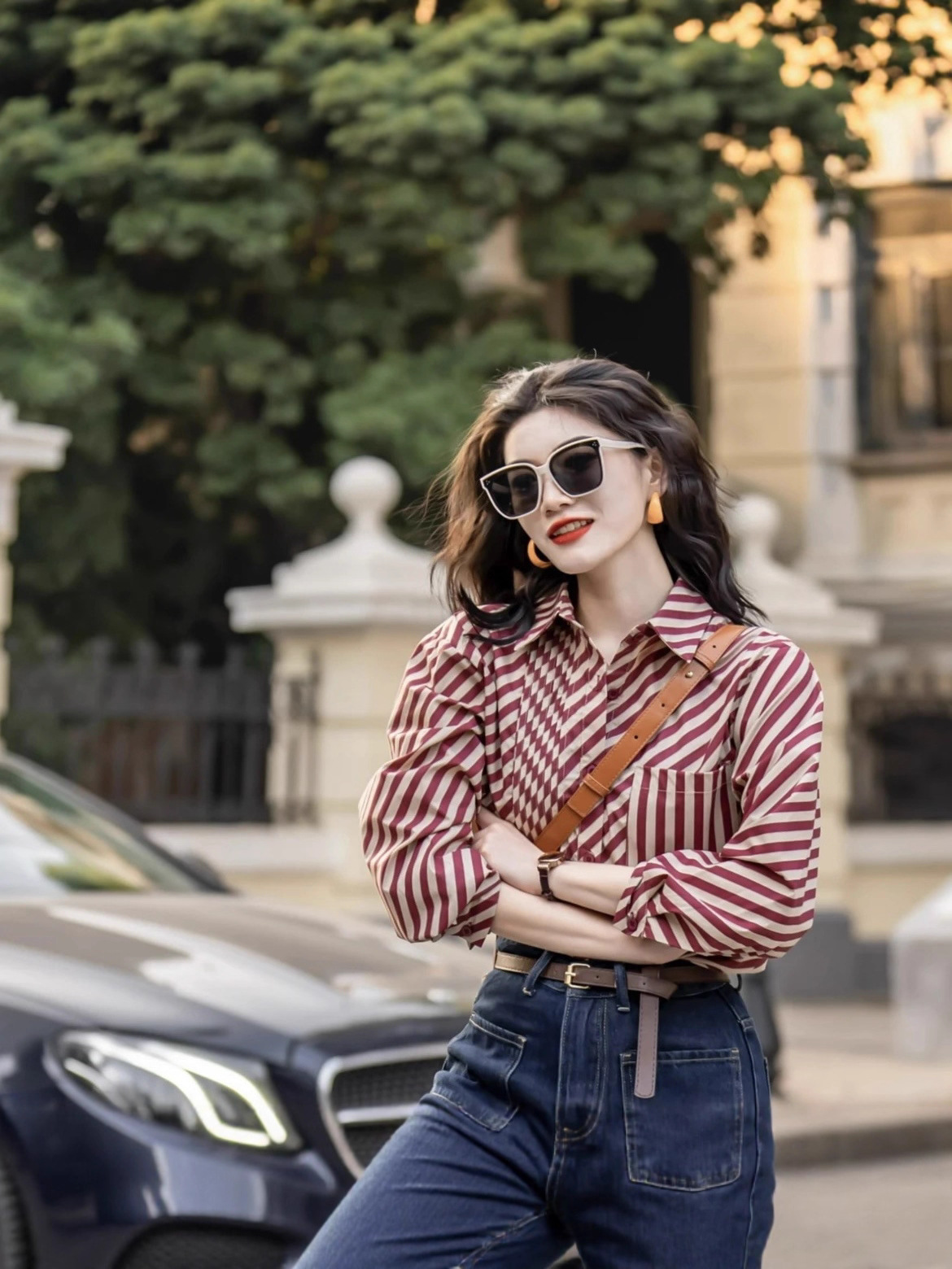 Áo sơ mi nữ sọc kẻ phong cách retro Hồng Kông, tay dài form rộng — màu đỏ cam