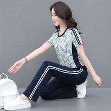 跑步休闲运动套装女夏季薄款2025新款冰丝宽松大码妈妈休闲两件套