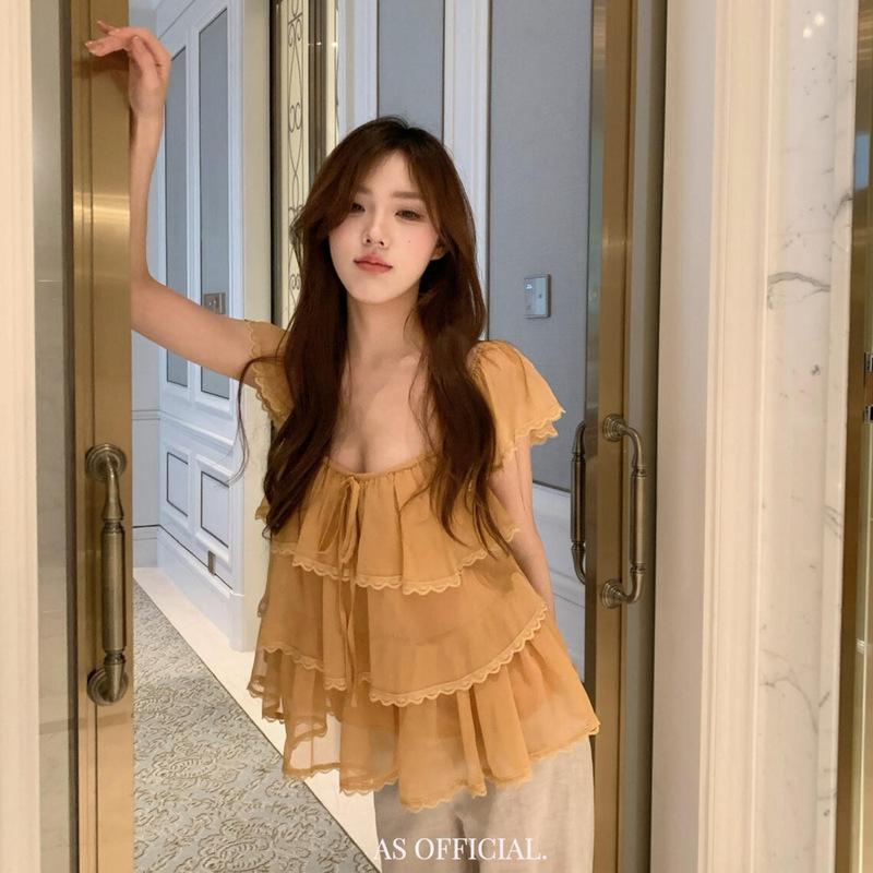 As Official Summer Women's Clothing French Sweet Girl Style Versatile Age-Reducing Lace-Trimmed Small Flying Sleeve Blouse 28012