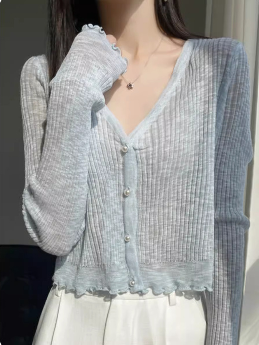 アイスニットのカーディガン女性の薄いコートのショールの短いタイプの外でスカートの日焼け止めのシャツの夏の上着のブラウスを合わせます。