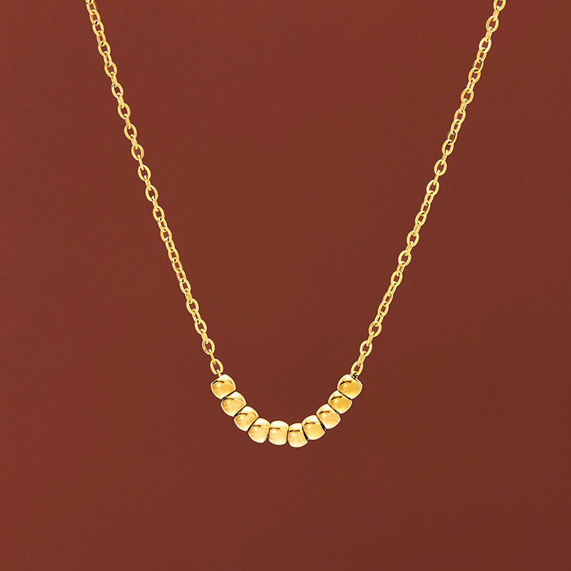 Collar de acero de titanio de perlas de oro perfectas para mujeres retro lujo ligero diseño de nicho nuevo estilo simple y versátil sensación de alta calidad